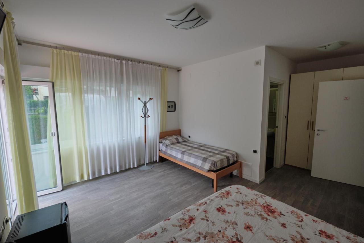 B&B Divino Calceranica al Lago Luaran gambar