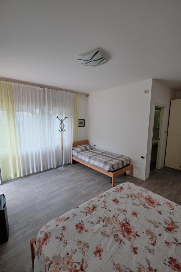 B&B Divino Calceranica al Lago Luaran gambar