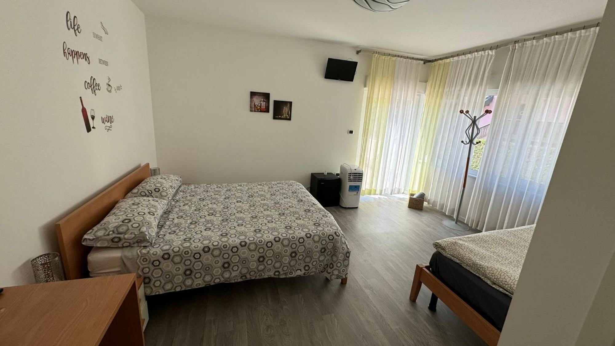 B&B Divino Calceranica al Lago Luaran gambar